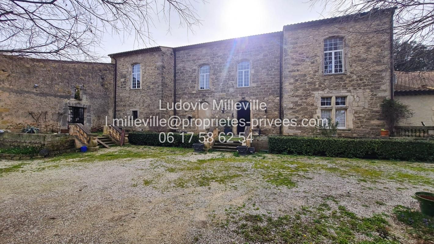 Demeure de prestige proche de béziers à Tourbes 12 pièces 521m² habitables sur 3,5 hectares