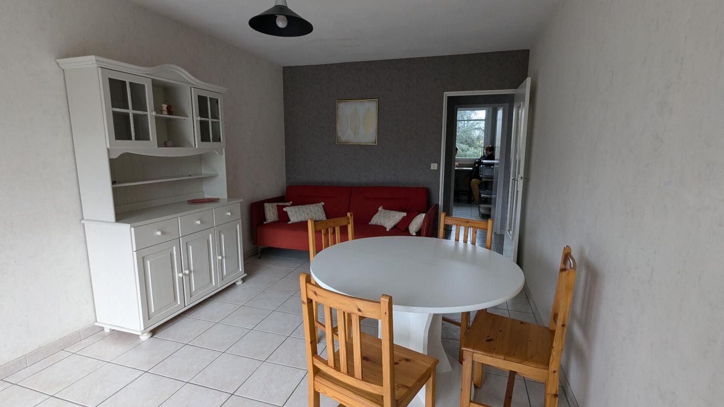 PAU Appartement T4 avec balcon Sud 3 chambres 75 m² 2