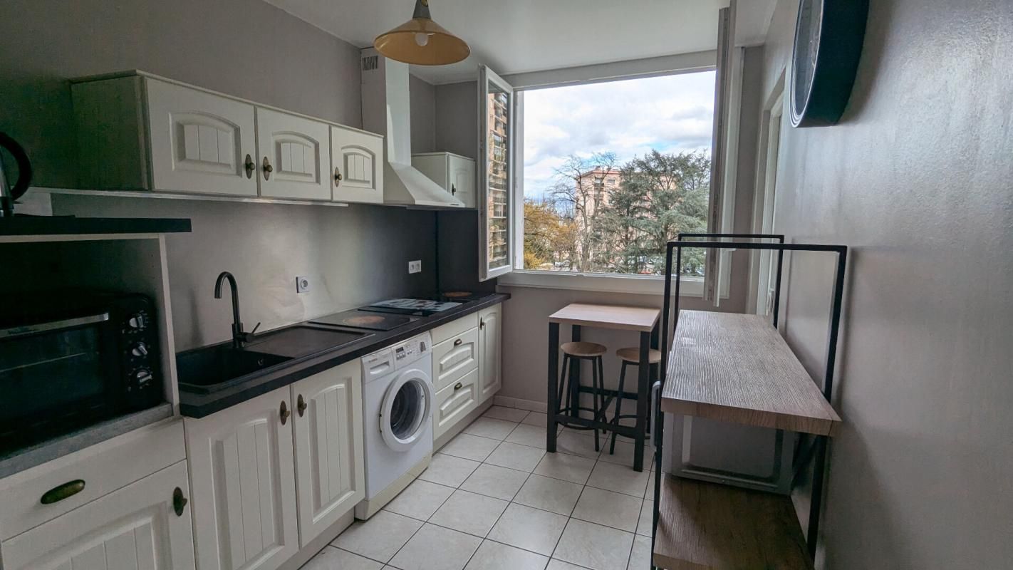 PAU Appartement T4 avec balcon Sud 3 chambres 75 m² 3