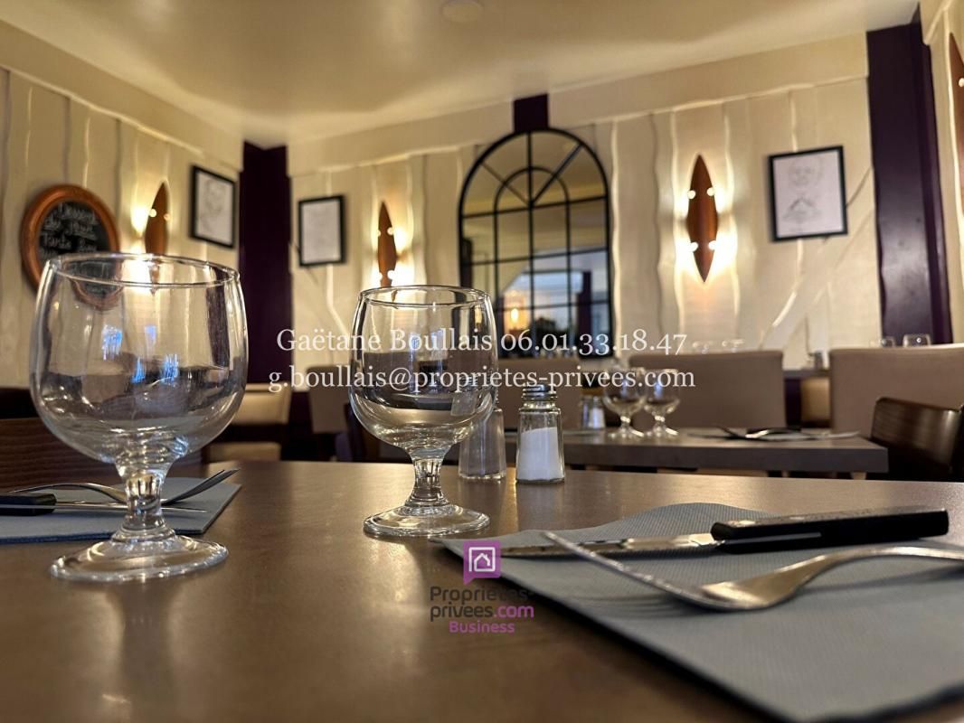 LILLEBONNE - Pizzéria Restaurant Bar Licence IV - 165 m² - 462.840