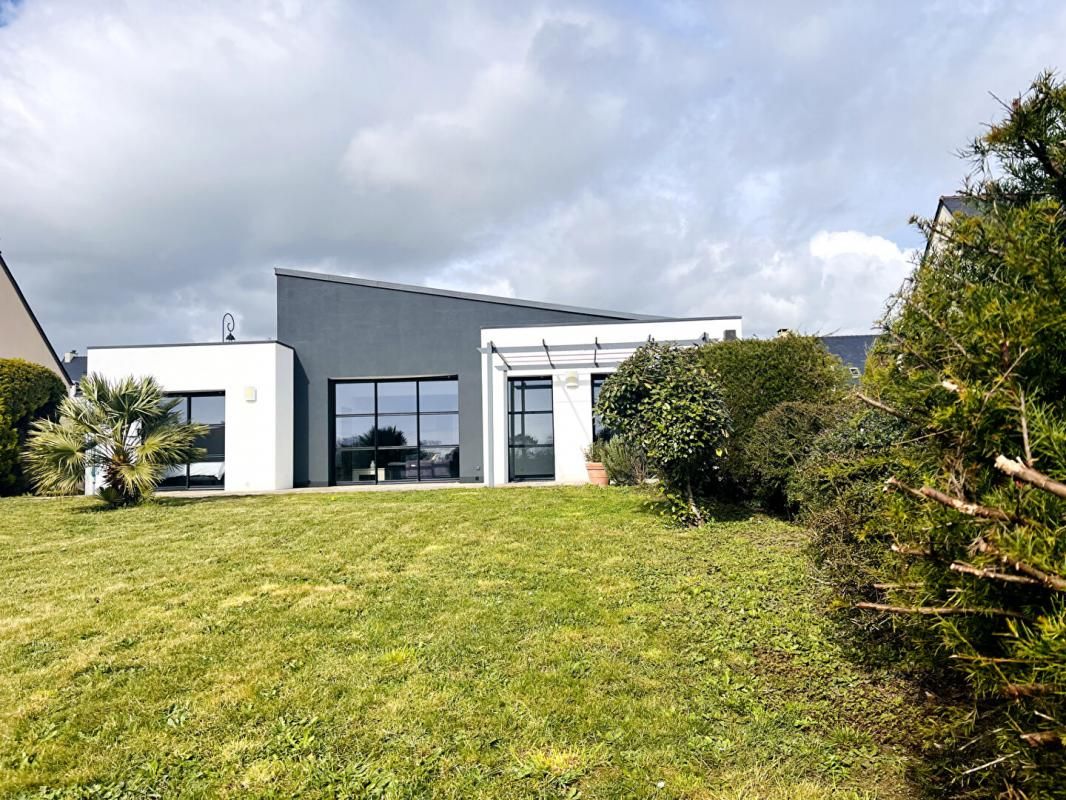 VANNES Maison Bizole 131 m2- 5 pièces de plain pieds- 3 chambres 2