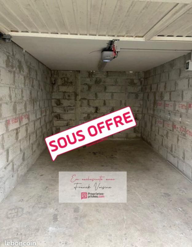 Garage A VENDRE en EXCLUSIVITE - Les Herbiers centre