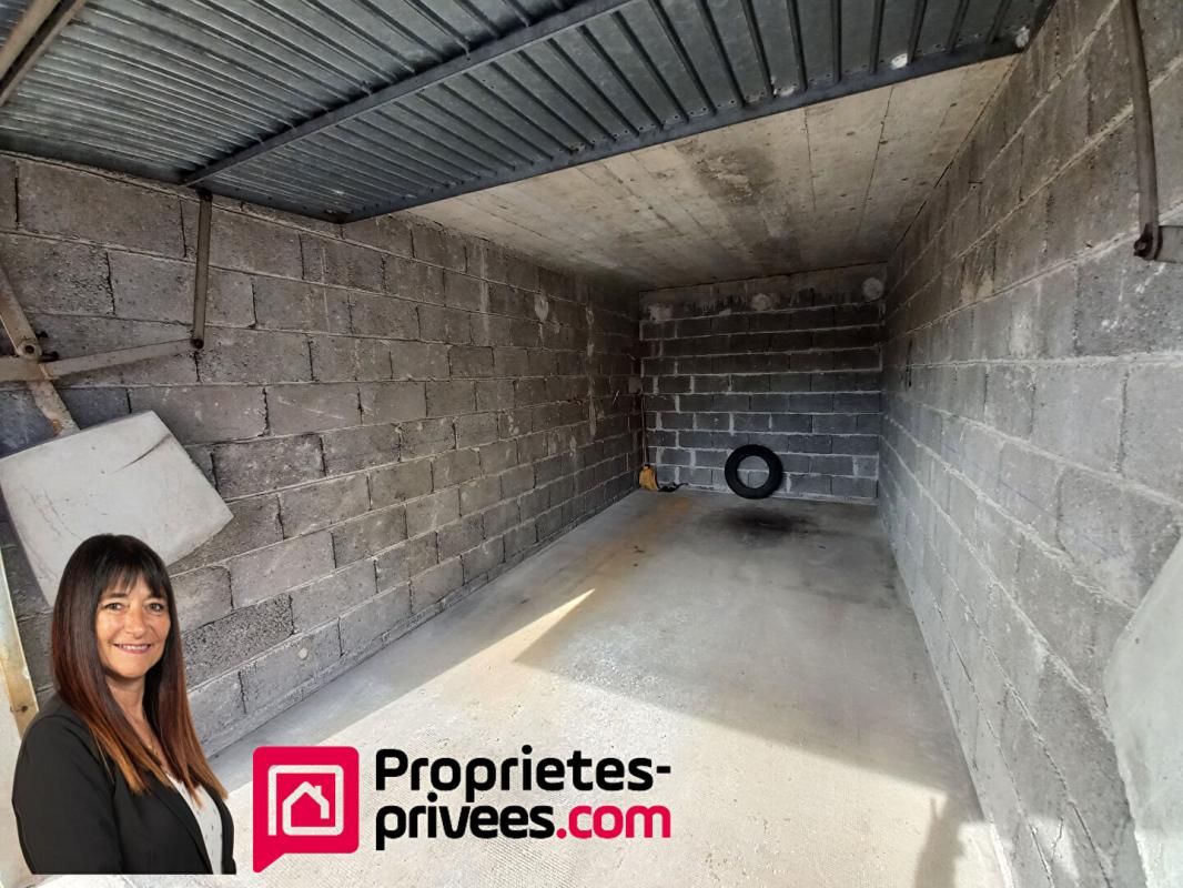 RIORGES Riorges, garage 12 m² 2