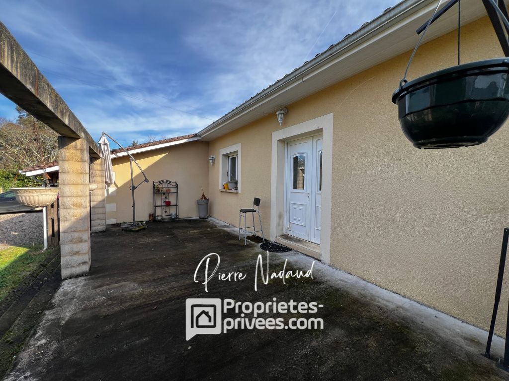SAINT-DENIS-DE-PILE Maison de plain-pied 5 pièces 3 chambres 140 m2 2