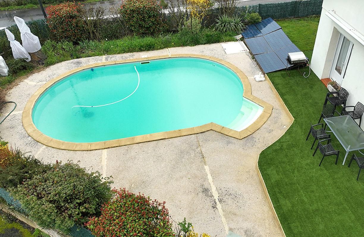 MILLAU Villa plein pied de 78 m2 sur 791m2 avec piscine et garage 3
