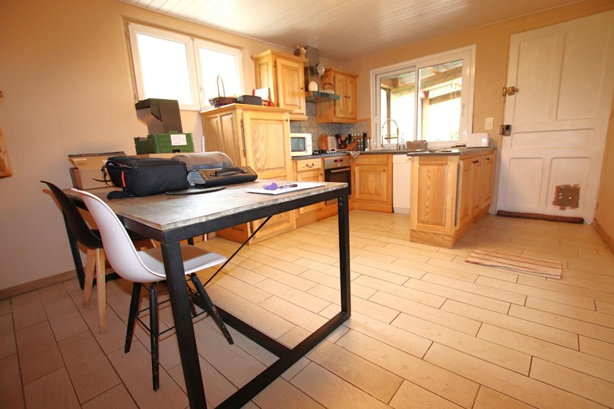 MILLAU Villa Millau 4 pièces 80m2 sur 2238m2 2