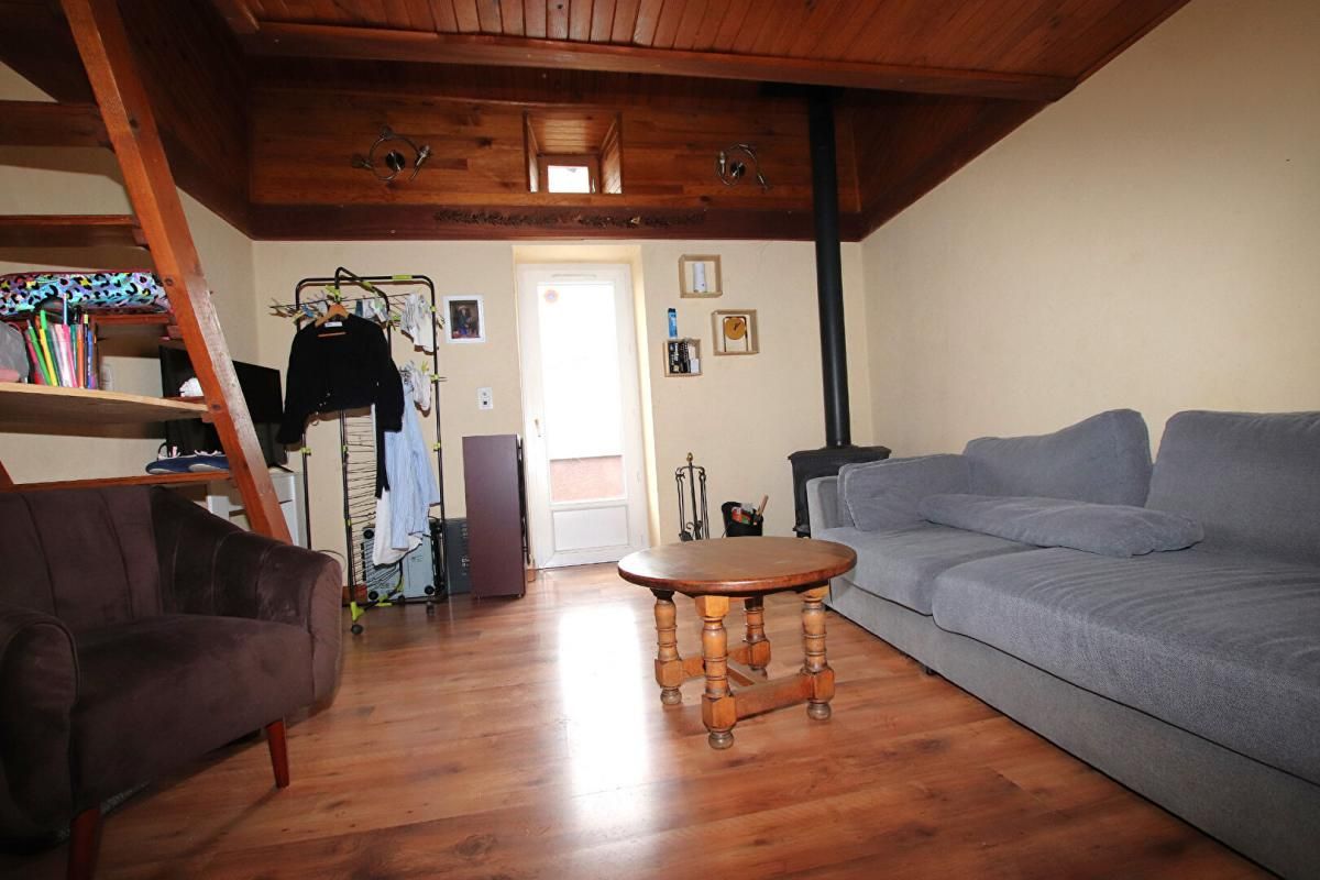 MILLAU Villa Millau 4 pièces 80m2 sur 2238m2 3