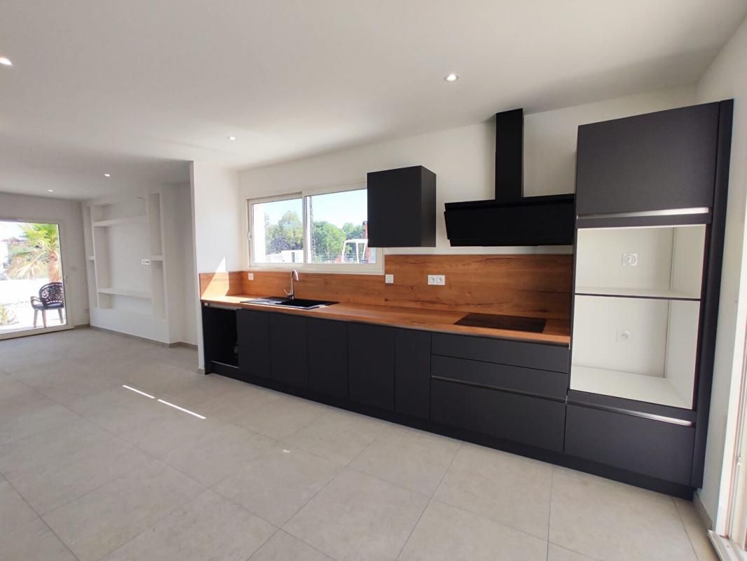 CAZOULS-LES-BEZIERS BELLE MAISON NEUVE DE 118M² DE TYPE 5 2