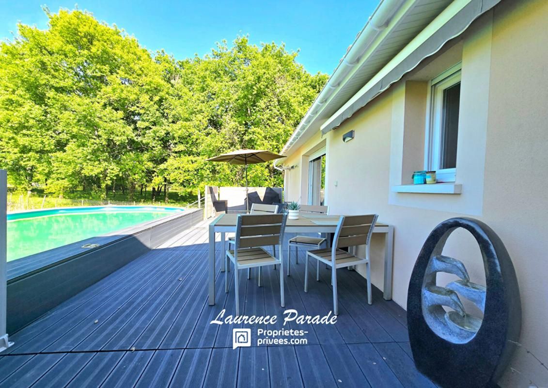 Maison 200 m², garages carport piscine parcelle 9200m