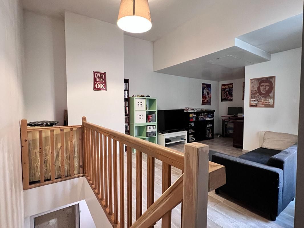 GY 70700 - GY - Maison Triplex de 140m² - Prix : 89000 honoraires charge vendeur 3