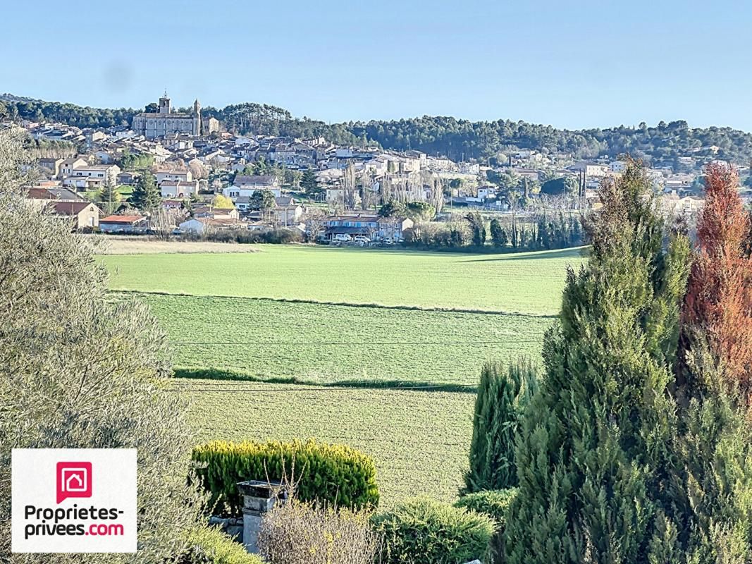 RIANS VILLA T4 119 m² garage sur 2479 m² de terrain clos