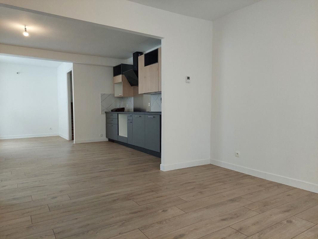 LILLEBONNE Maison Lillebonne 4 pièce(s) 90 m2 2