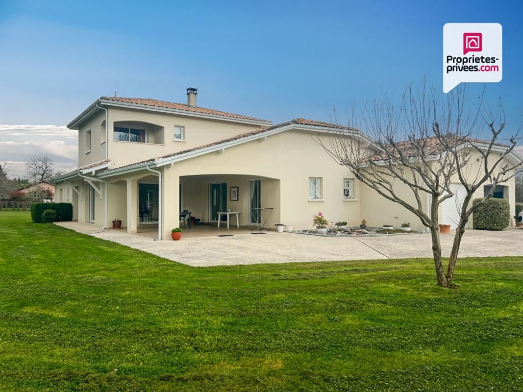 BAZAS Maison 221m2 - 5 chambres - double garage - jardin 2