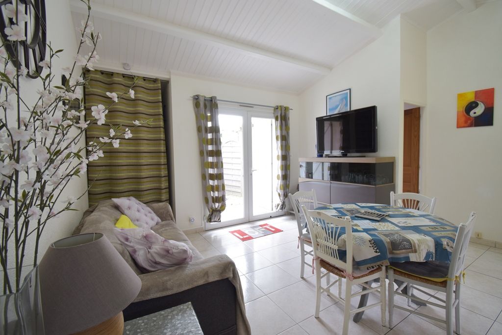 LES SABLES-D'OLONNE Maisons Les Sables d'Olonne 12 pièces 193 m2 2