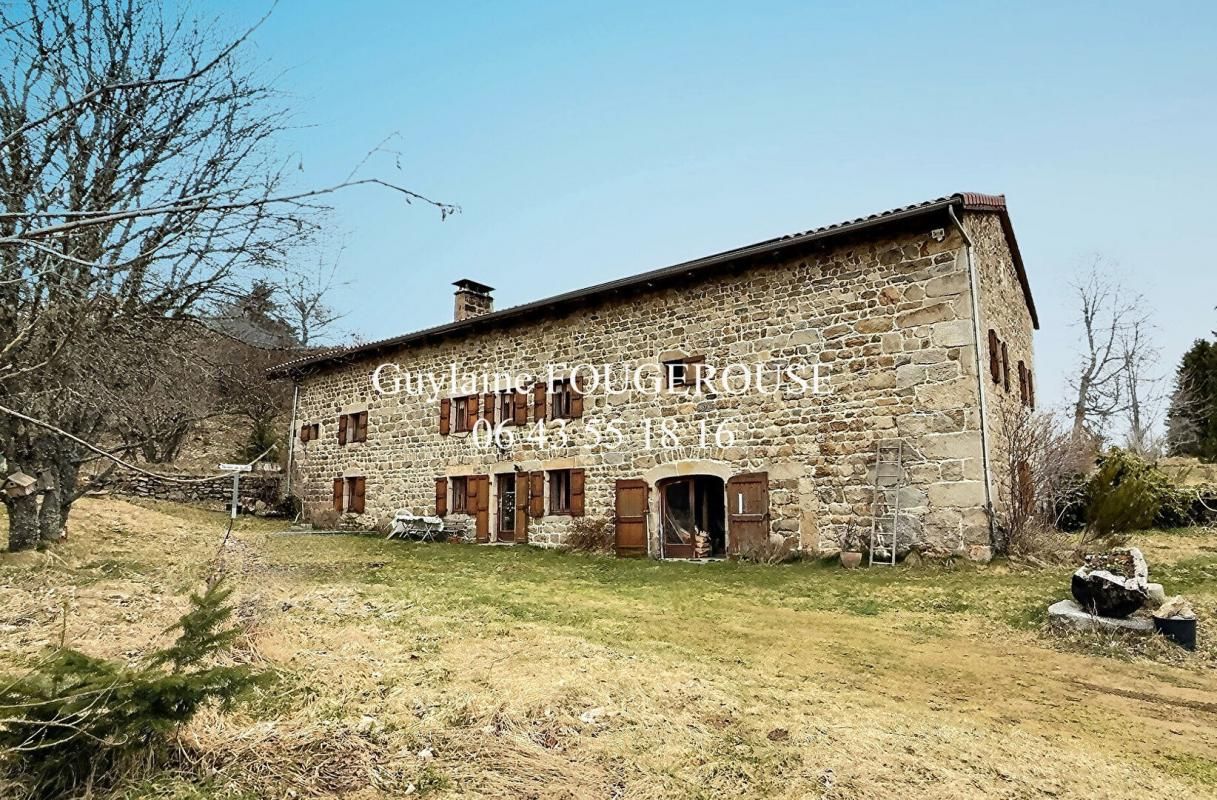 MONTBRISON Maison en pierre avec 1 hectare de terrain attenant 7 pièce(s) 220 m2 3