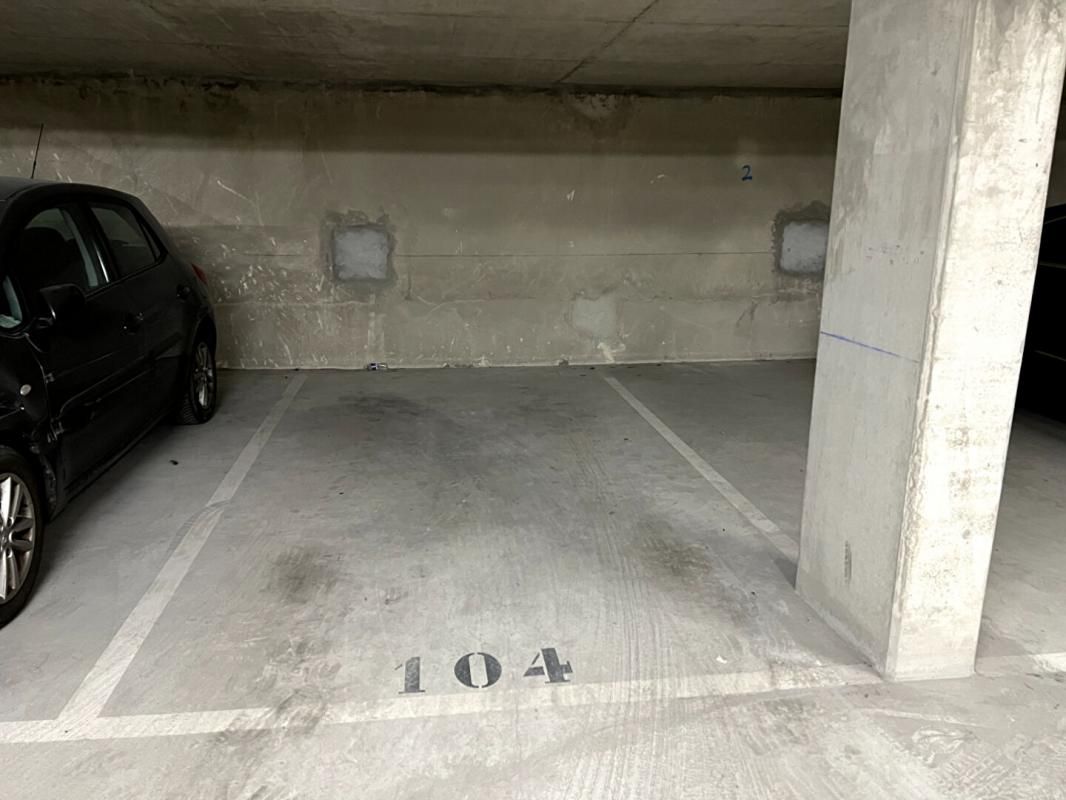 PONTOISE Parking / box Pontoise 2