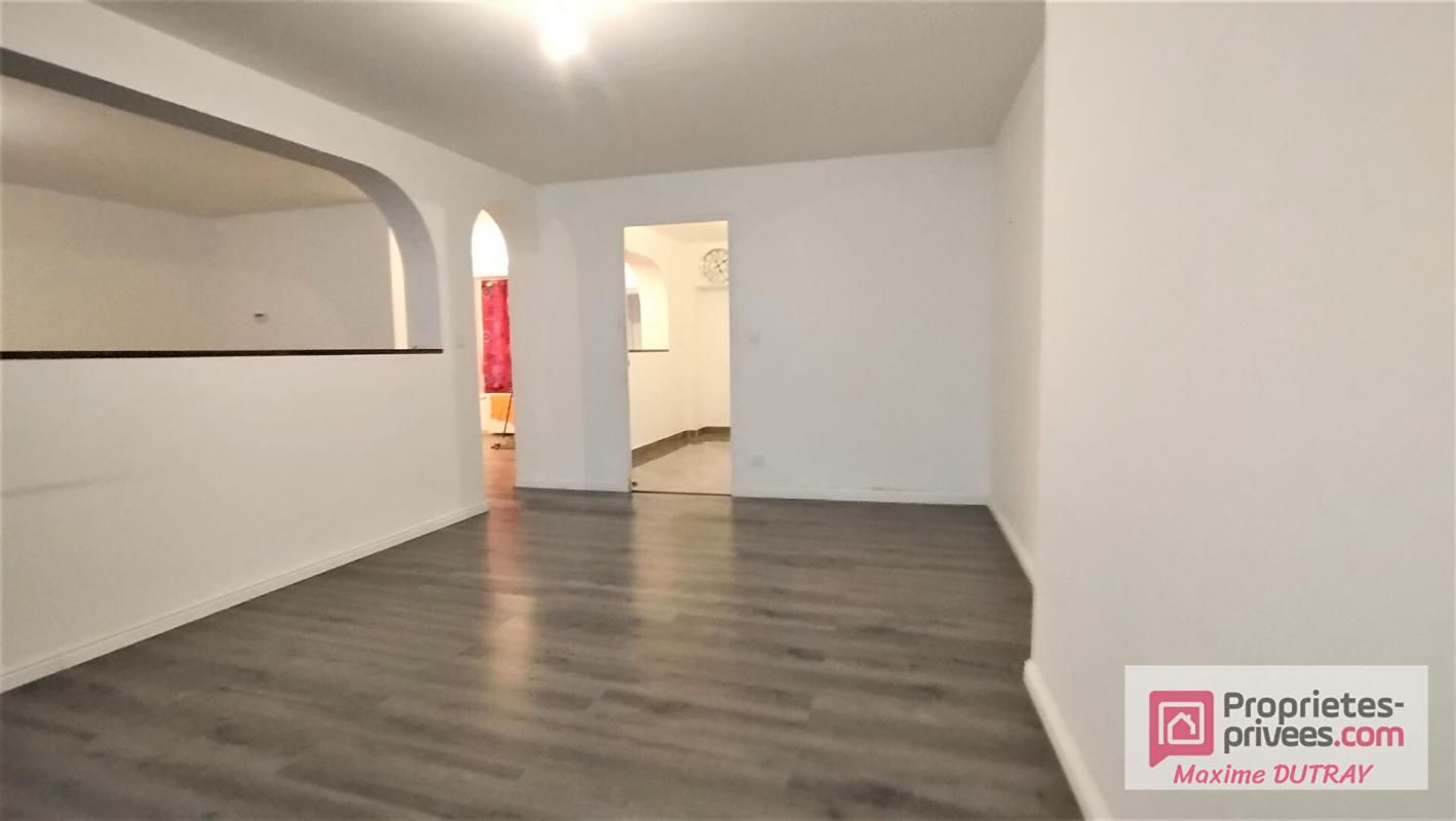 CHATEAU-RENAULT Maison 4 Pièces 116m² 3