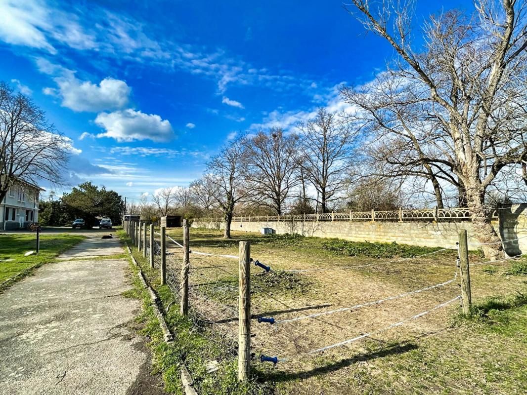 MONTVERDUN Maison Montverdun 298 m2 4