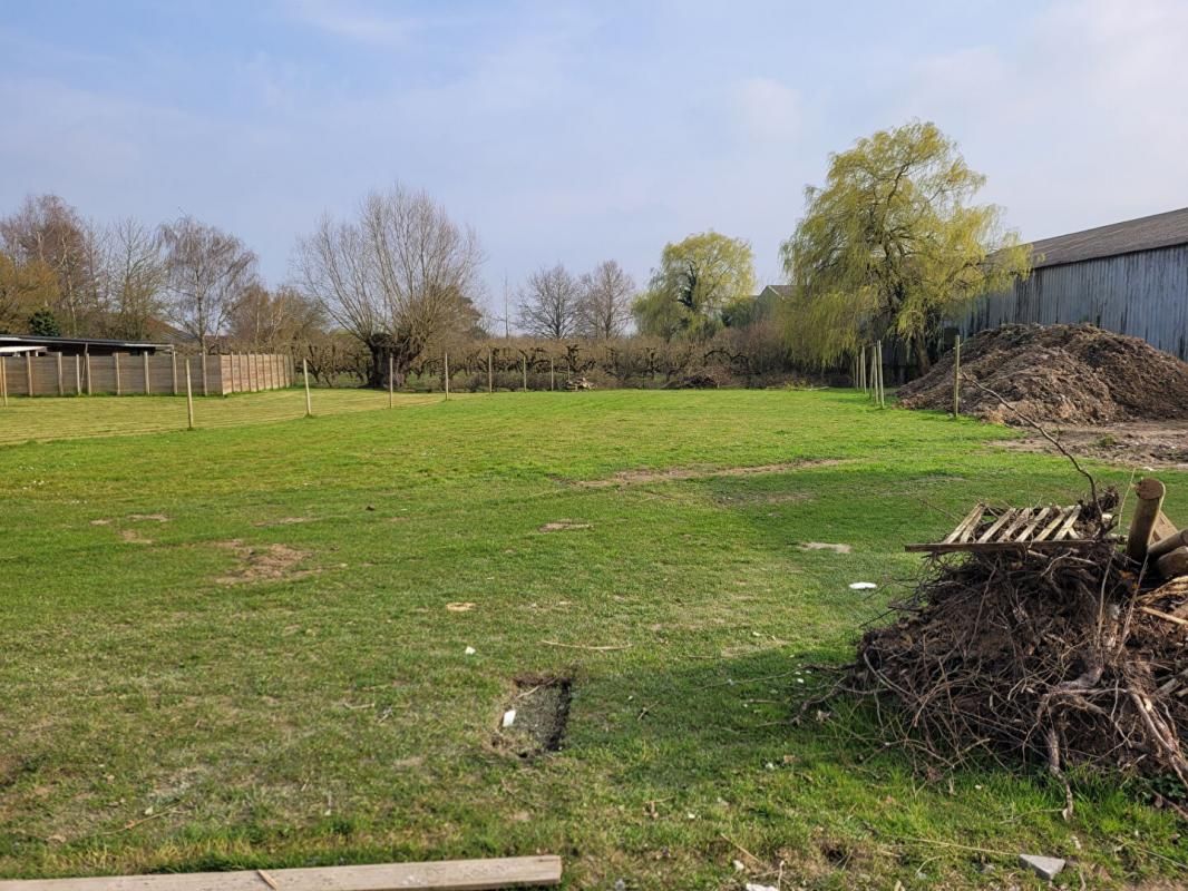 AUCHY-LEZ-ORCHIES Terrain Auchy Lez Orchies 1022 m2 2