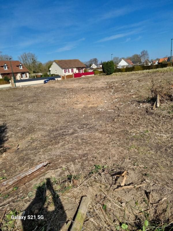 ASSIGNY Terrain à batir Commune Assigny 811 m2 2