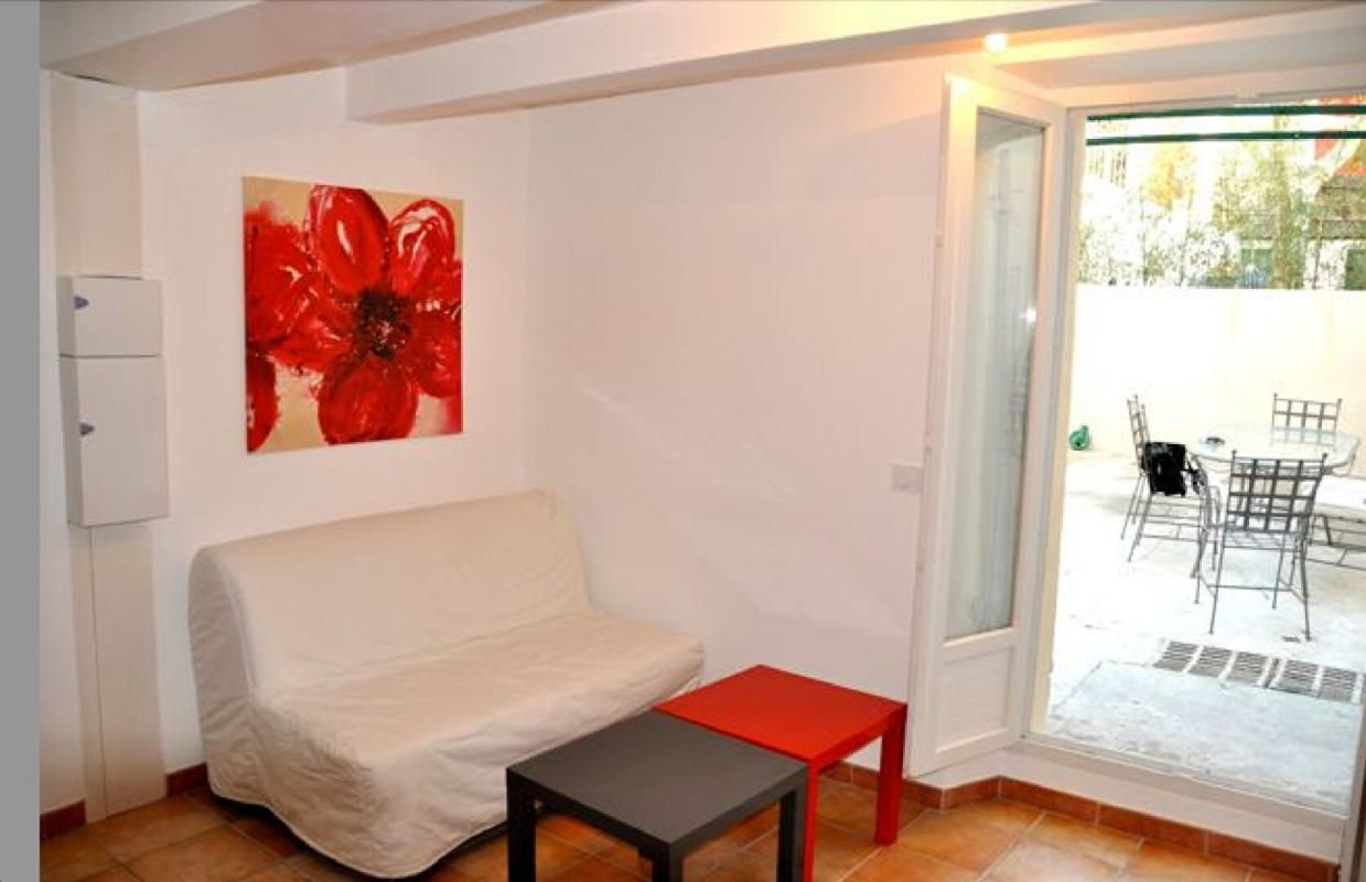Type 2 meublé avec extérieur privé de 20 m2 exposé SUD