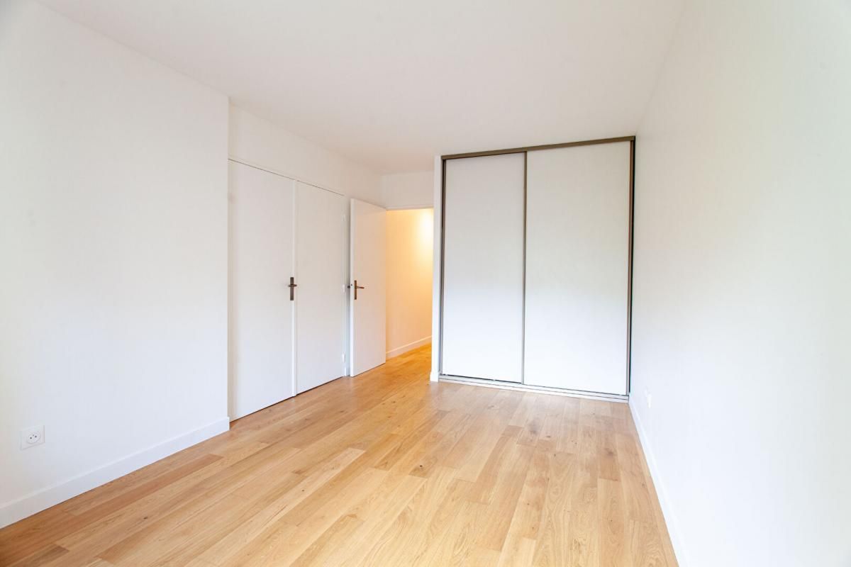 PARIS-16E-ARRONDISSEMENT Résidence Services 3 pièces 83 m2 Cave Parking Paris-16 - investisseur 4
