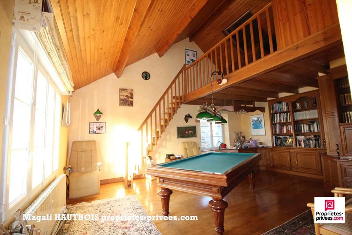 SARTILLY Maison de maître 10 pièce(s) 220 m2 avec piscine chauffée 3