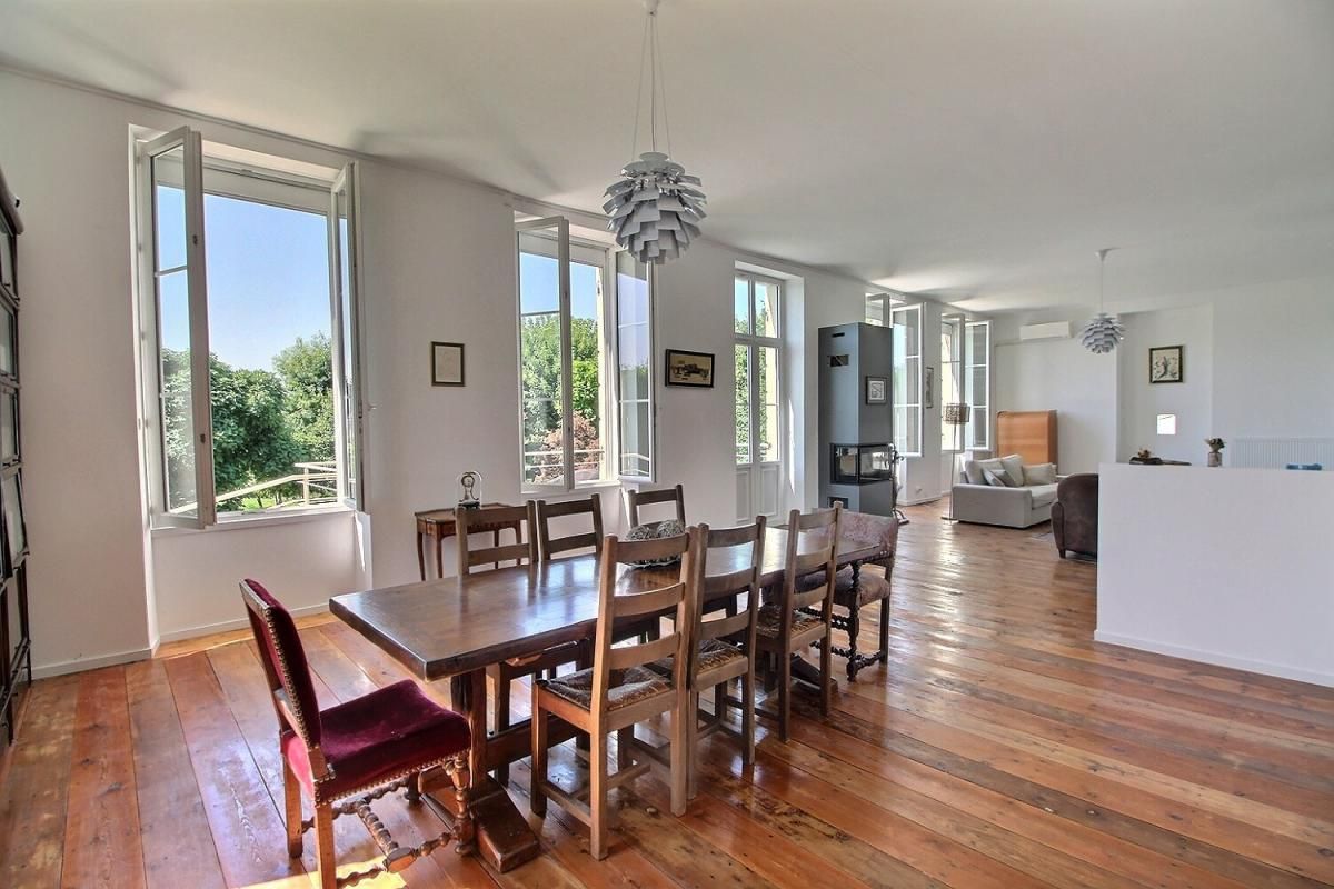 SEMILLAC MIRAMBEAU - Maison de maître - 9 pièces - 350 m2 3