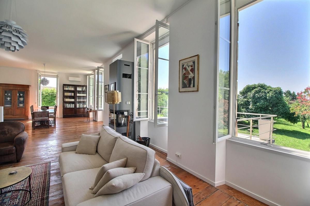 SEMILLAC MIRAMBEAU - Maison de maître - 9 pièces - 350 m2 4