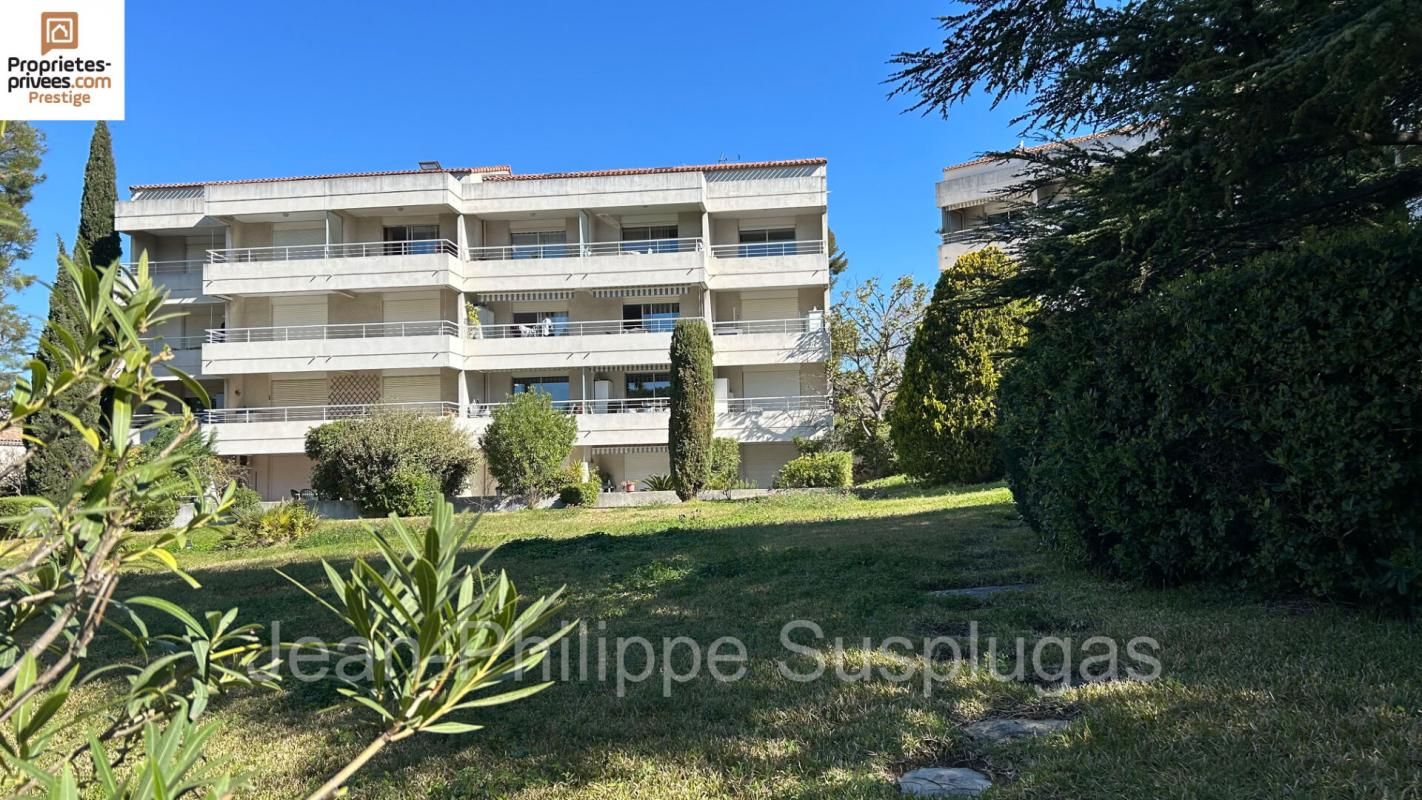 LA CIOTAT 13600 Appartement  2 pièce(s) 31 m2 plus terrasse 9 m2 3