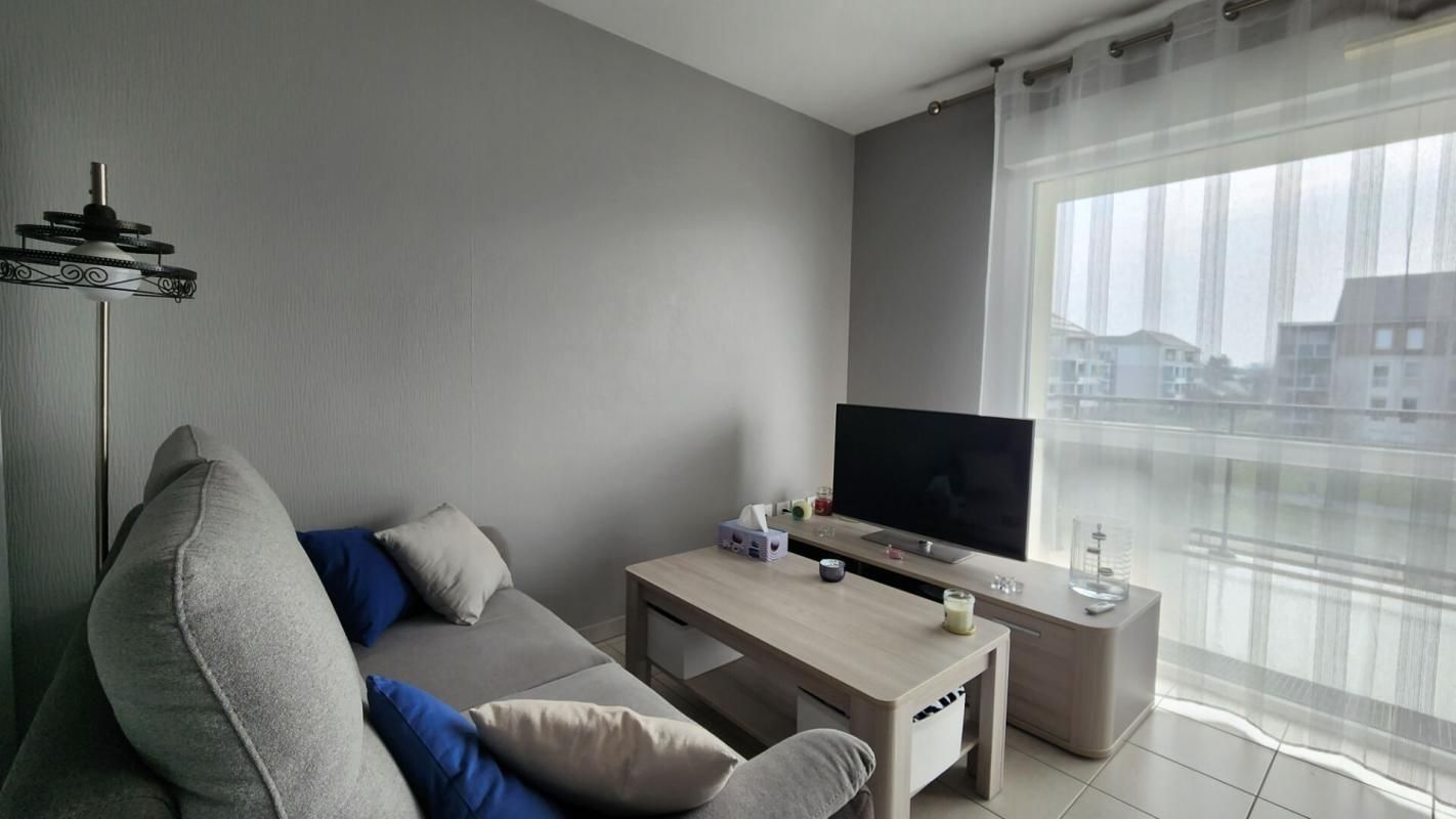 CHEVIGNY-SAINT-SAUVEUR CHEVIGNY ST SAUVEUR - Appartement  T2 4