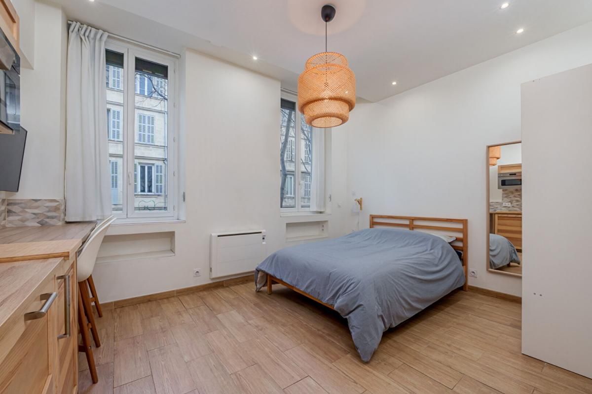 MARSEILLE-1ER-ARRONDISSEMENT Appartement Marseille 1 pièce(s) 20 m2 3
