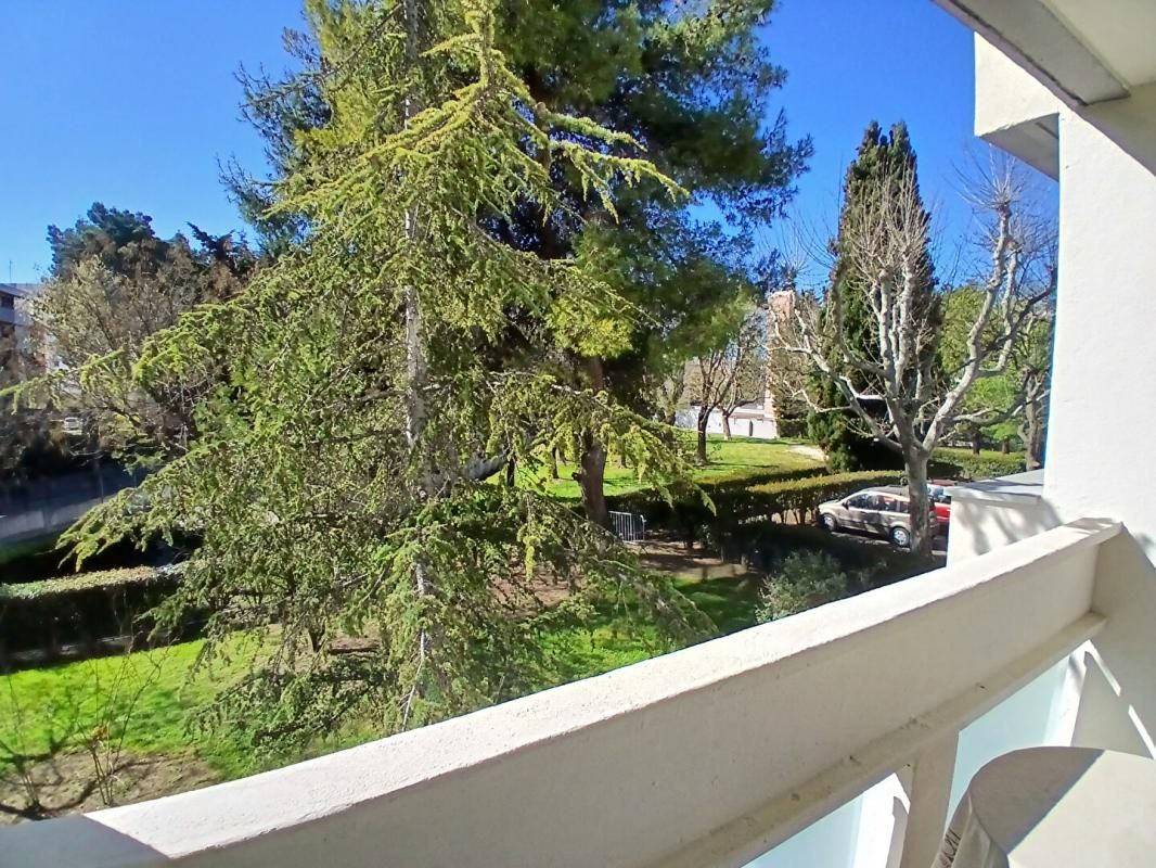 MARSEILLE-12E-ARRONDISSEMENT Appartement Marseille Quartier les Caillols 4 pièce(s) 70 m2 2