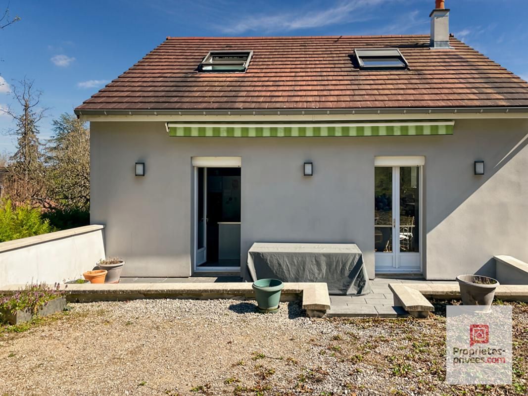 DOLE Dole 39100 - Maison 6 pièce(s) -130 m2 - 3 chambres - 2 bureaux - terrain 1300 m2 4