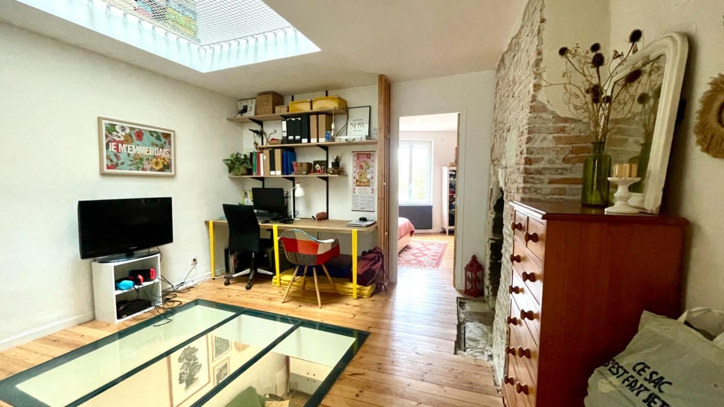 ANCENIS A VENDRE - 44150 ANCENIS-SAINT-GEREON - MAISON 6 PIECES 2