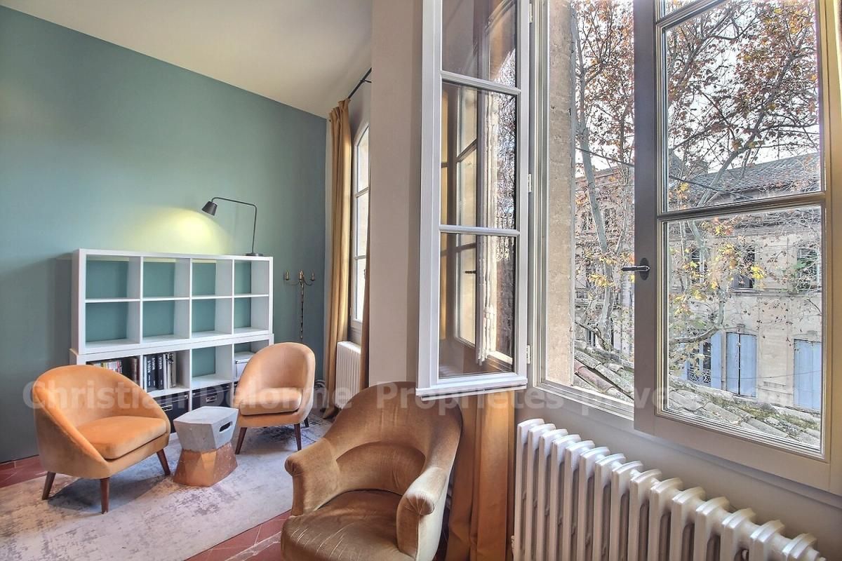UZES UZES :Appartement restauré dans le coeur historique d'Uzès  2 chambres , balcon , 77.50 m2 4