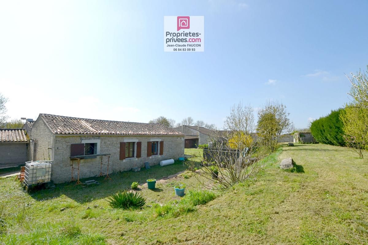 LAIROUX Maison 8 pièce(s) 225 m2 4