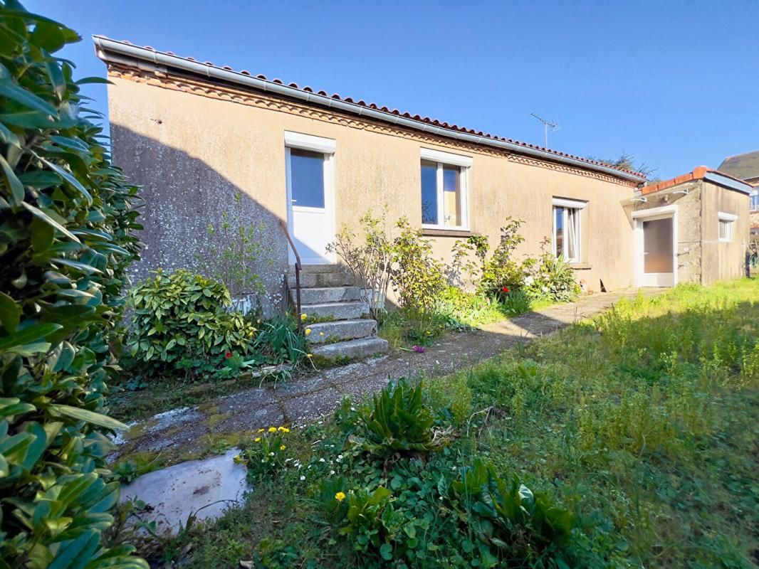 SAINT-GERMAIN-SUR-MOINE Maison Saint Germain Sur Moine 2 pièce(s) 67 m2 2