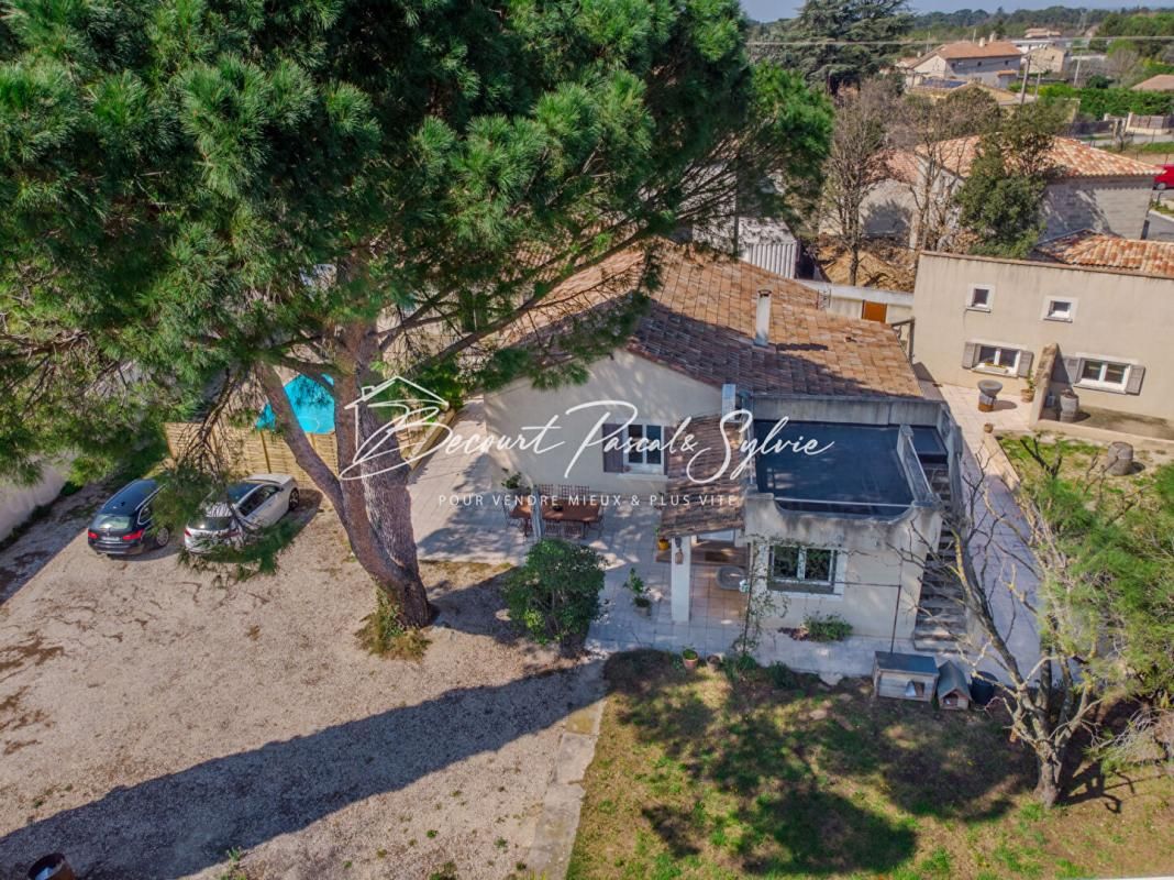 CARPENTRAS Villa Carpentras (84200) 6 pièce(s) 160 m2 +T2 indépendant 50m2 env. et piscine 3