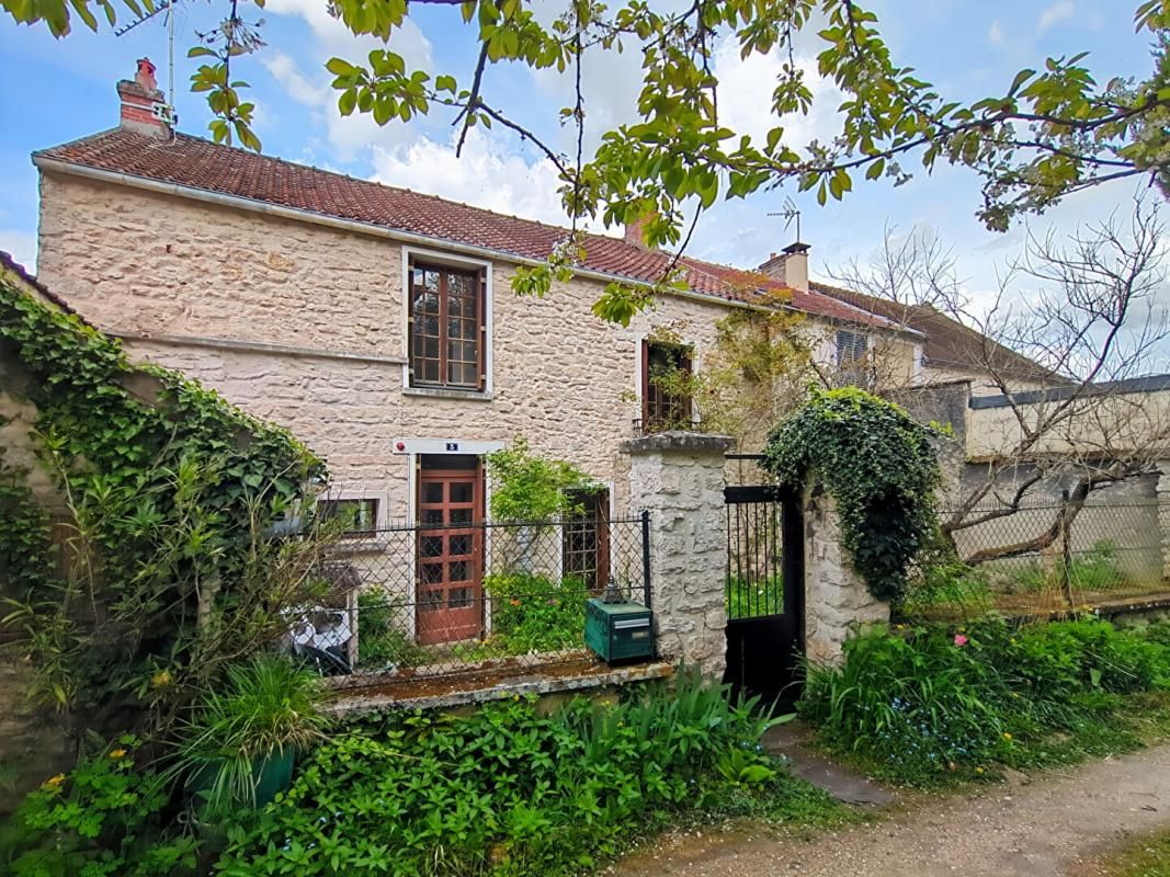 Maison de village sur Brueil-en-Vexin