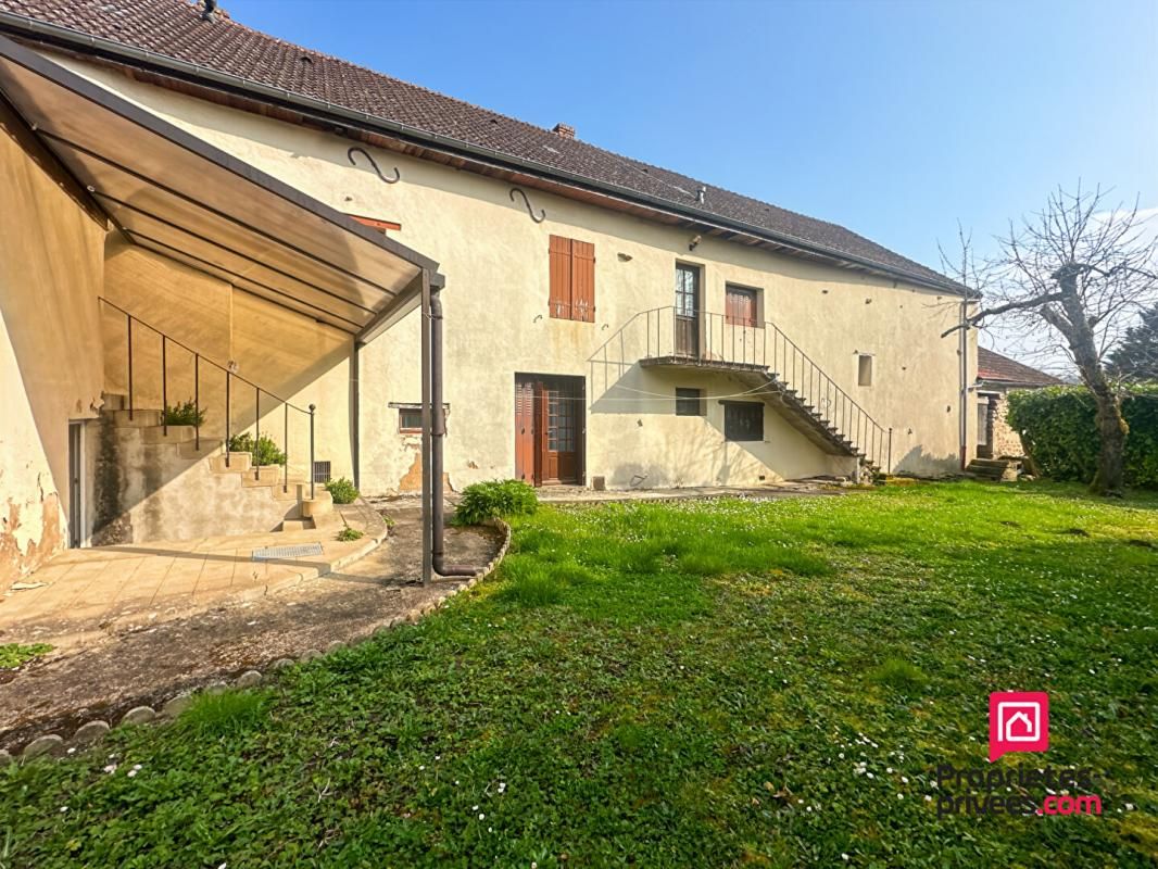 Immeuble Pontaubert 14 pièce(s) 200 m2