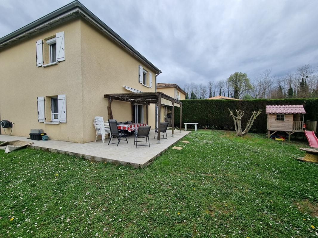 Maison Quincieux 5 pièces 105 m2, garage, jardin