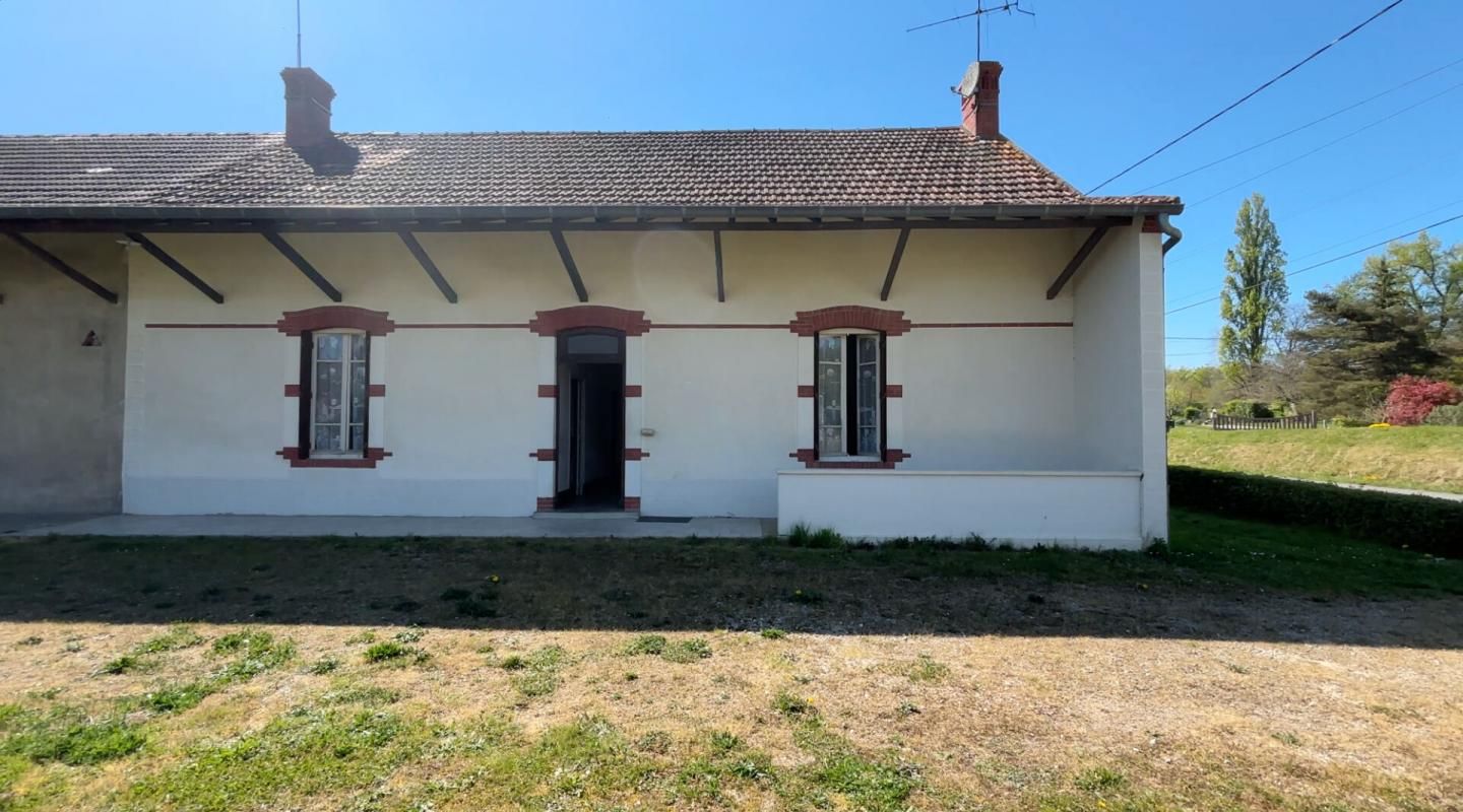 HUILLY-SUR-SEILLE Très Jolie ferme en TB état, à rénover à votre goût, 114 m2 - Grand terrain 2