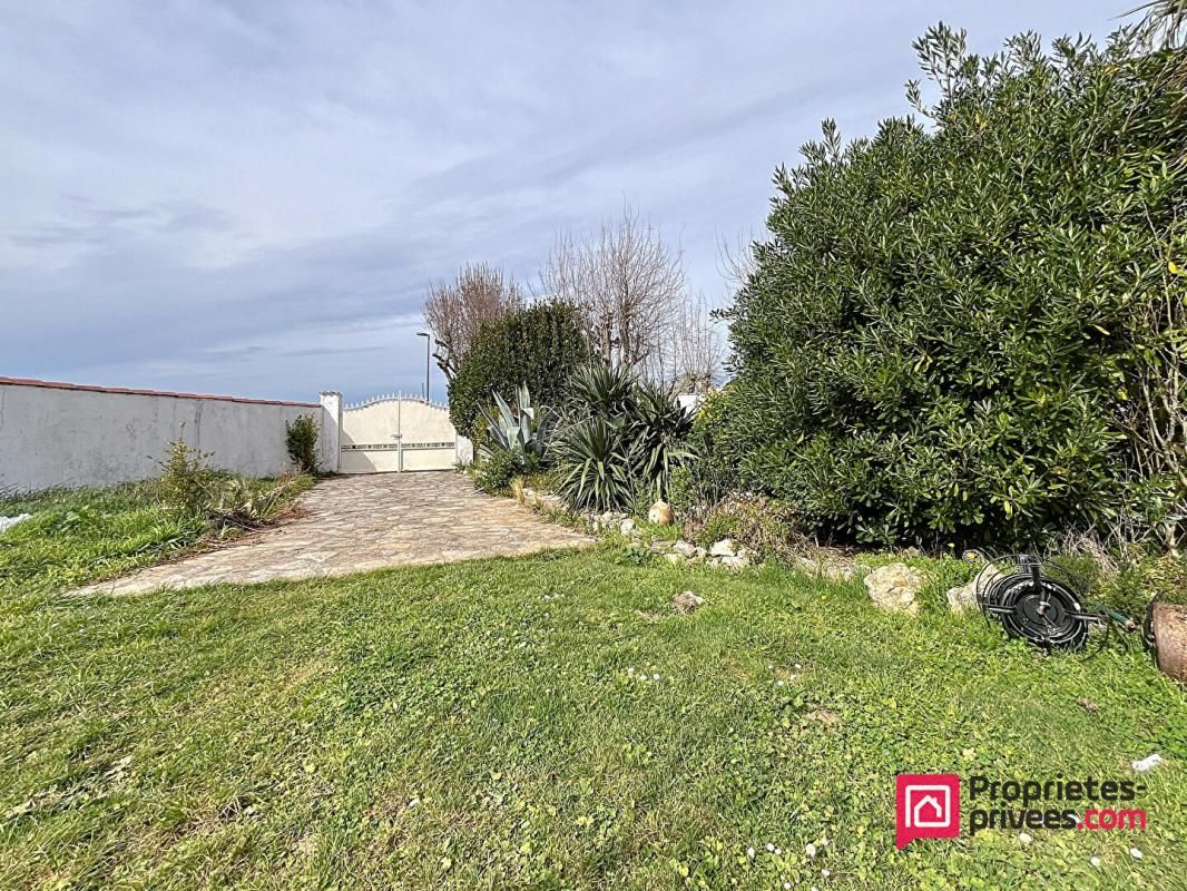 LAGORD Lagord - Terrain clos et paysagé de 567 m² à Lagord, quartier recherché 2