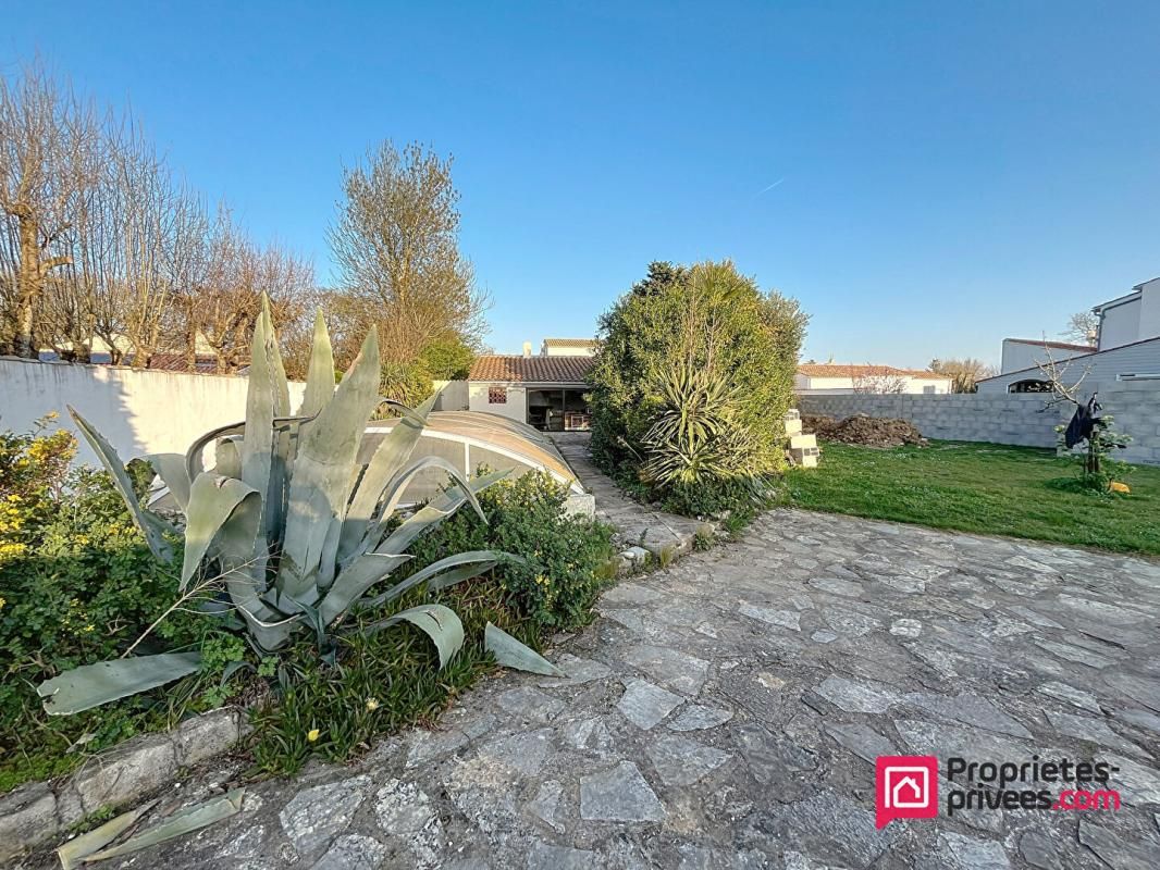 LAGORD Lagord - Terrain clos et paysagé de 567 m² à Lagord, quartier recherché 4