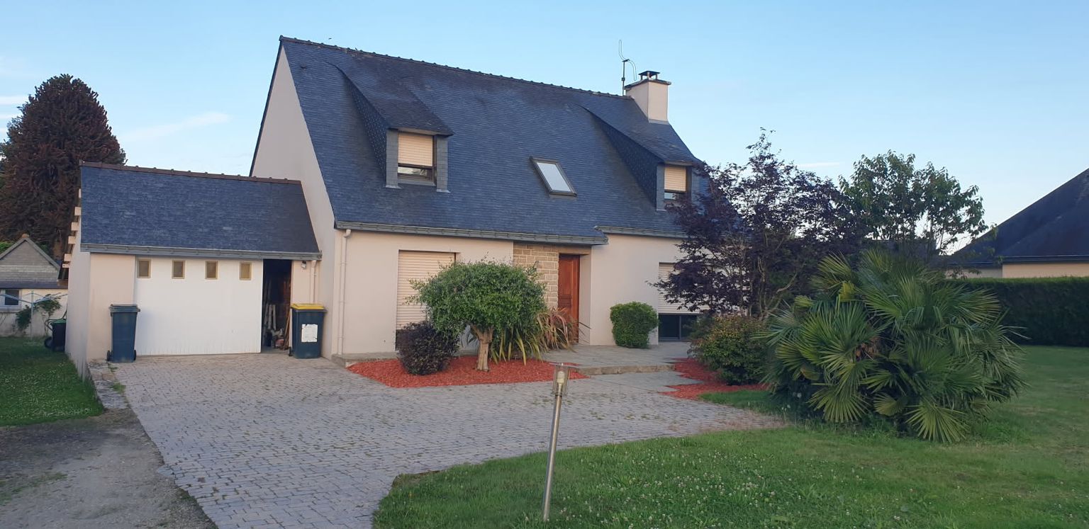PLOUAY BELLE MAISON TRADITIONNELLE DE 1997 (125 m2) dans le Morbihan ? (20 min de Lorient - 5min de Plouay) Terrain Constructible 2