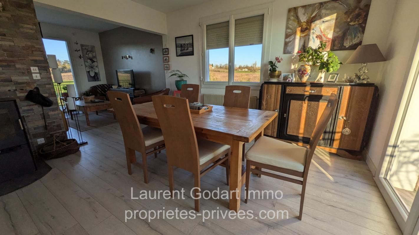 Maison avec 3 chambres, garage et puits sur 1,36ha