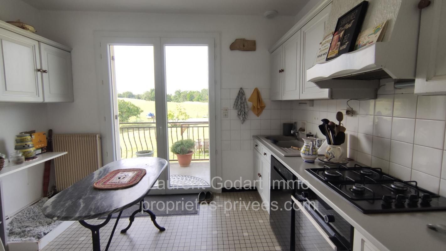 MIRAMONT-DE-GUYENNE Maison avec 3 chambres, garage et puits sur 1,36ha 3