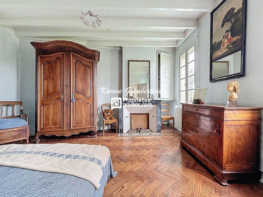 SAINT-DENIS-DE-PILE Maison 5 pièce(s) 140 m2 3