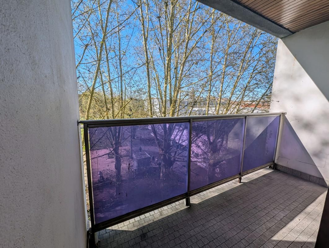 BORDEAUX Appartement traversant et lumineux - Bordeaux St Croix- gare St Jean- Ascenseur - T3 de 72m² 3